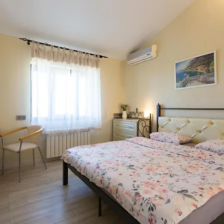 Пентхаус С Террасой. Апартаменты В Центре Kharkiv Exterior photo