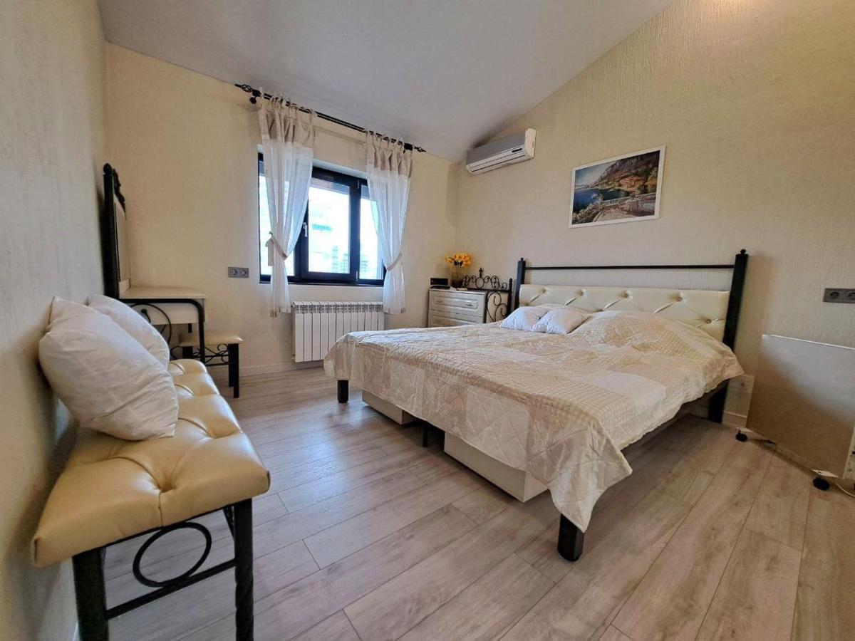 пентхаус с террасой. в центре Apartment